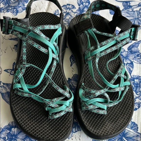 Chacos Strappy Teal and Black Women's Sandals Size 7 - Picture 1 of 8